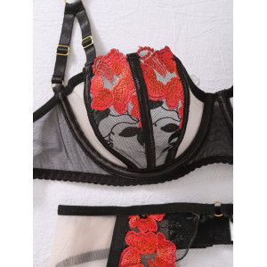 Ensemble de lingerie à broderie florale
