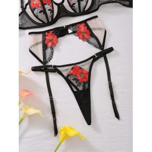 Ensemble de lingerie à broderie florale