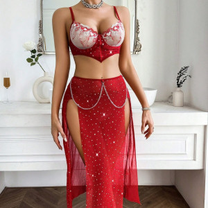 Ensemble lingeries sexy rouge avec soutien-gorge brodé