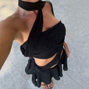 Robe dos nu avec ruban