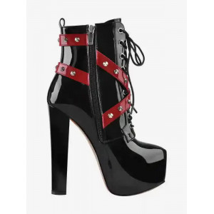 Bottines à rivets et à talons épais