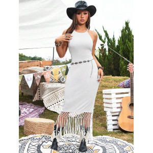 Robe longue à col licou et ourlet à franges
