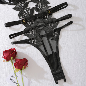 Body sexy broderie florale et chaîne