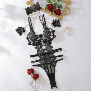 Body sexy broderie florale et chaîne