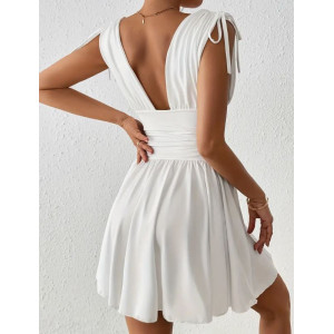 Robe blanche mini élégante sans manches  - Col en V profond avec détail froncé
