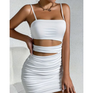 Robe mini sexy à col halter avec design découpé