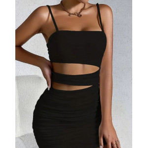 Robe mini sexy à col halter avec design découpé