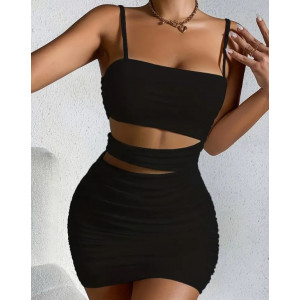 Robe mini sexy à col halter avec design découpé