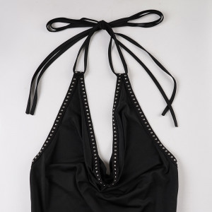 Robe dos nu à rivets  - Noir